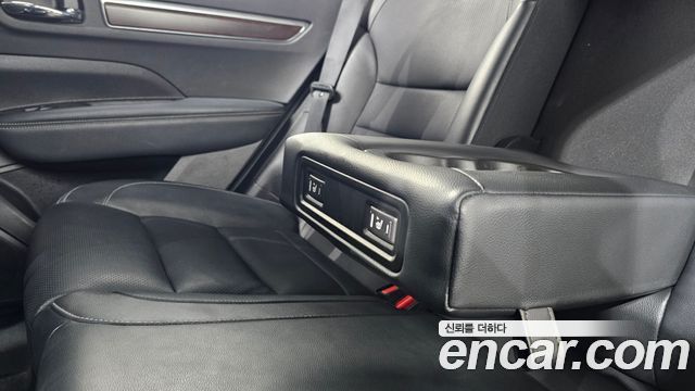 Renault Korea QM6 2.0 LPe RE Signature 2WD 2020 — фото 19