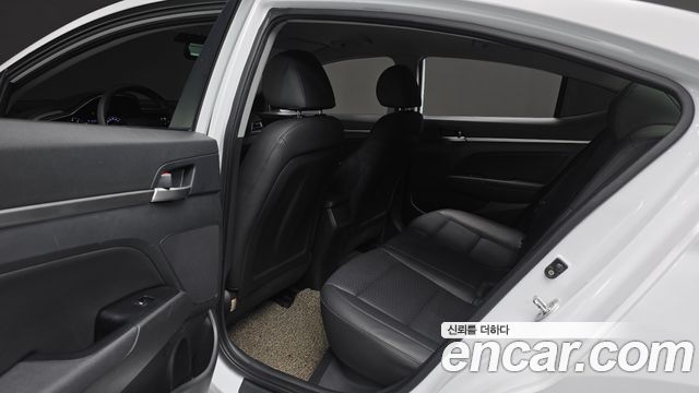 Hyundai Avante (AD) 1.6 Smart Choice 2020 — фото 17