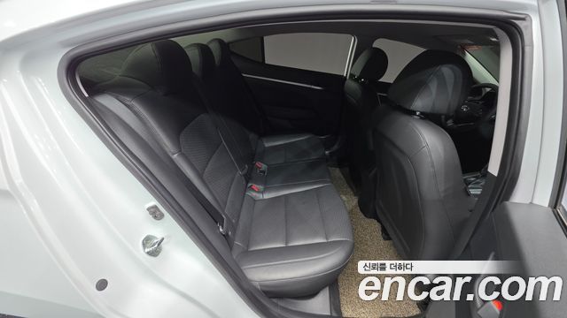 Hyundai Avante (AD) 1.6 Smart Choice 2020 — фото 18