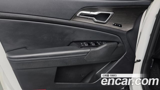 Kia Sportage (V) Gasoline 1.6 Turbo 2WD Signature 2023 — фото 24