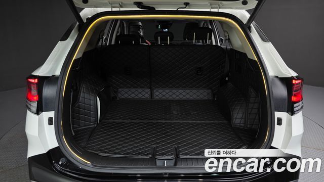 Kia Sportage (V) Gasoline 1.6 Turbo 2WD Signature 2023 — фото 27