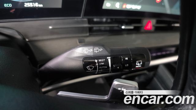 Kia Sportage (V) Gasoline 1.6 Turbo 2WD Signature 2023 — фото 35