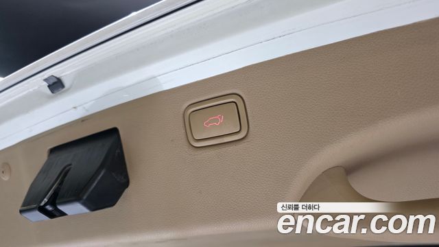 Kia Carnival 7-seater Limousine President 2017 — фото 19