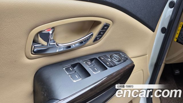 Kia Carnival 7-seater Limousine President 2017 — фото 37