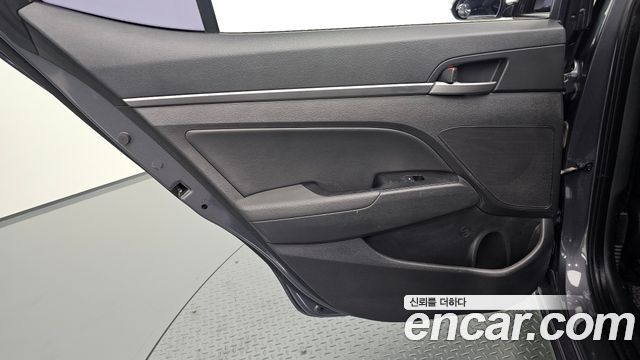 Hyundai Avante (AD) 1.6 GDI Value Plus 2017 — фото 25