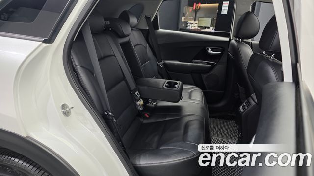Kia Niro 1.6 PHEV Noblesse Special 2020 — фото 12