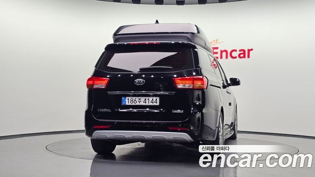 Kia Carnival 9-seater Hi-Limousine Prestige 2018 — фото 4