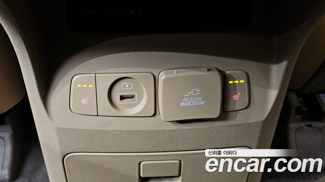 Kia Carnival 9-seater Hi-Limousine Prestige 2018 — фото 32
