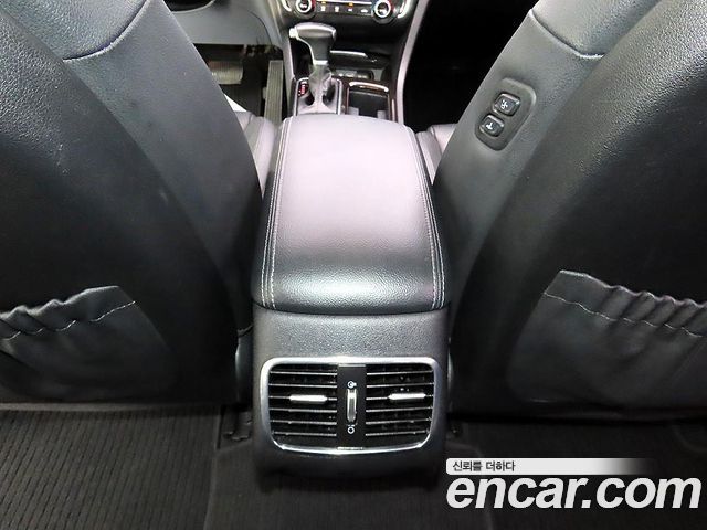 Kia K5 (II) 2.0 MX Prestige 2018 — фото 18