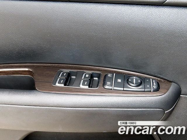 Kia K5 (II) 2.0 MX Prestige 2018 — фото 19