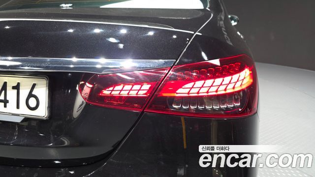 Mercedes-Benz E-Class (W213) E250 Exclusive 2021 — фото 29