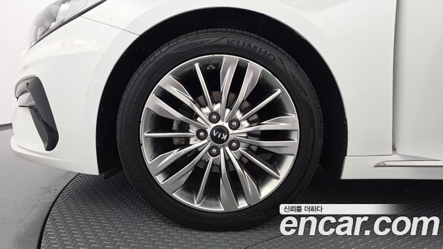 Kia K5 (II) 2.0 Prestige 2019 — фото 5