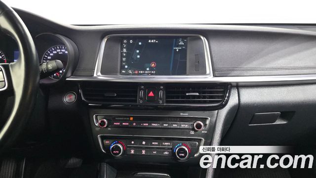 Kia K5 (II) 2.0 Prestige 2019 — фото 14