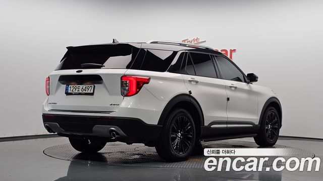 Ford Explorer (VI) 2.3 LimIted 4WD 2021 — фото 2