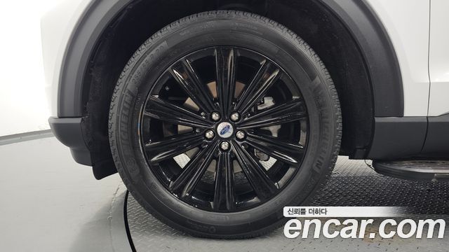 Ford Explorer (VI) 2.3 LimIted 4WD 2021 — фото 5