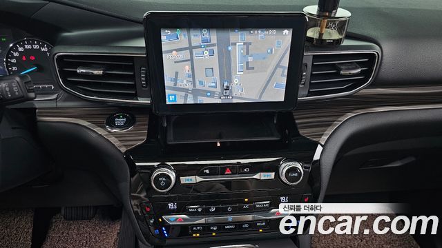 Ford Explorer (VI) 2.3 LimIted 4WD 2021 — фото 14
