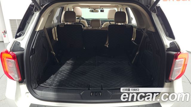 Ford Explorer (VI) 2.3 LimIted 4WD 2021 — фото 20