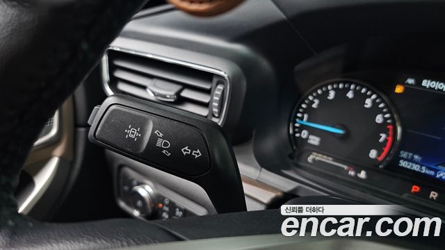 Ford Explorer (VI) 2.3 LimIted 4WD 2021 — фото 33