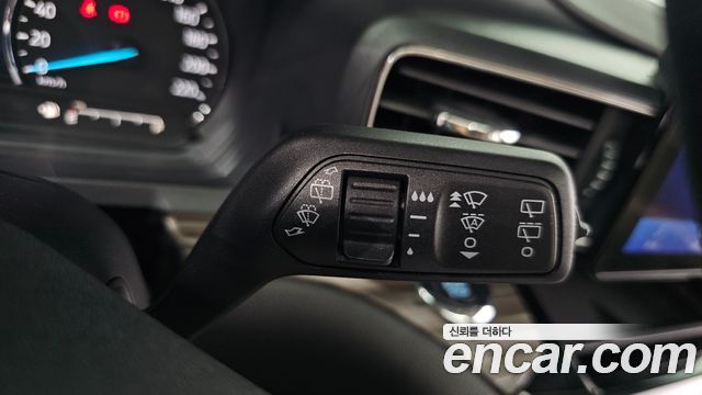 Ford Explorer (VI) 2.3 LimIted 4WD 2021 — фото 34