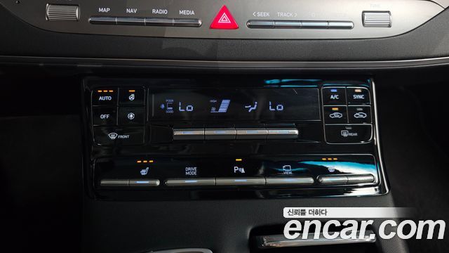 Hyundai Grandeur (IG) 3.0 LPi Rent Car Modern 2023 — фото 18
