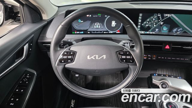 Kia EV6 Long Range 4WD Air 2022 — фото 14