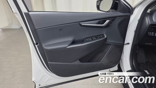 Kia EV6 Long Range 4WD Air 2022 — фото 24