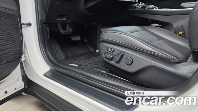 Kia EV6 Long Range 4WD Air 2022 — фото 31