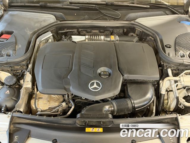 Mercedes-Benz E-Class (W213) E220d 4MATIC AMG Line 2021 — фото 6