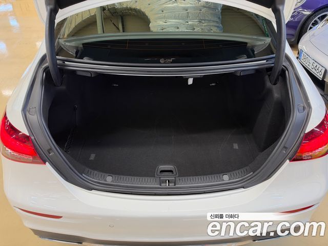 Mercedes-Benz E-Class (W213) E220d 4MATIC AMG Line 2021 — фото 22