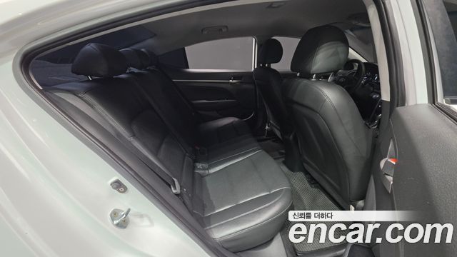 Hyundai Avante (AD) 1.6 GDI Value Plus 2018 — фото 19