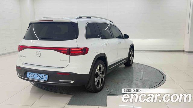 Mercedes-Benz EQB (X243) EQB300 4MATIC Progressive 2026 — фото 4