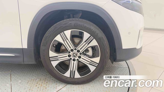 Mercedes-Benz EQB (X243) EQB300 4MATIC Progressive 2026 — фото 8