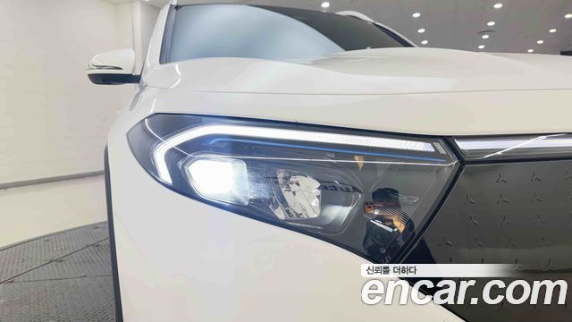 Mercedes-Benz EQB (X243) EQB300 4MATIC Progressive 2026 — фото 9