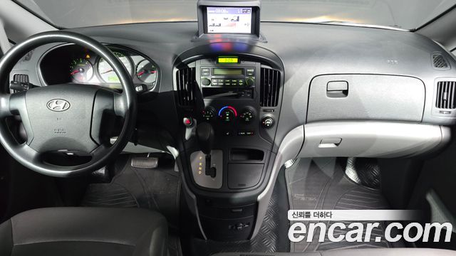 Hyundai Grand Starex 12-Seater Wagon CVX Deluxe 2013 — фото 7