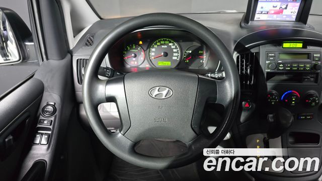 Hyundai Grand Starex 12-Seater Wagon CVX Deluxe 2013 — фото 14