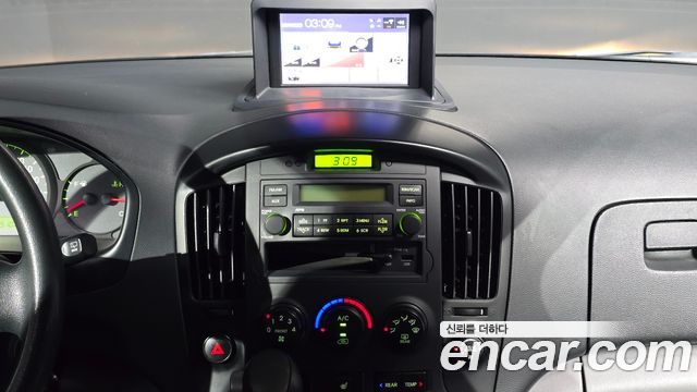 Hyundai Grand Starex 12-Seater Wagon CVX Deluxe 2013 — фото 15