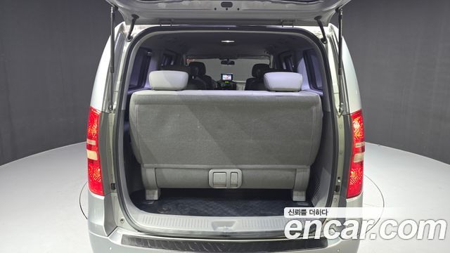 Hyundai Grand Starex 12-Seater Wagon CVX Deluxe 2013 — фото 30