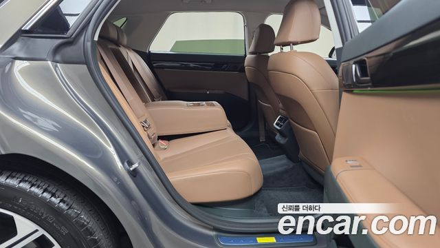 Hyundai Grandeur (GN7) 2,5 Gasoline 2WD Premium 2024 — фото 11