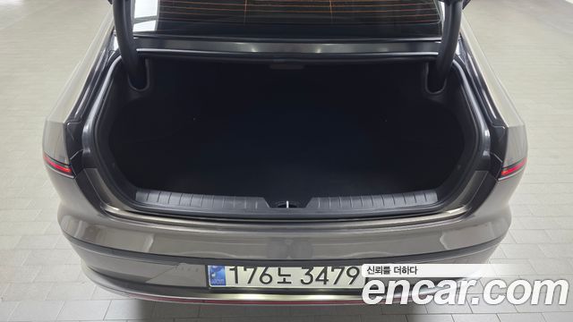 Hyundai Grandeur (GN7) 2,5 Gasoline 2WD Premium 2024 — фото 16