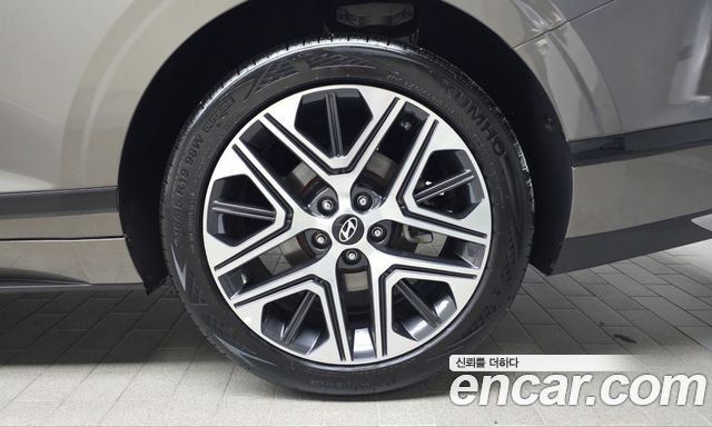Hyundai Grandeur (GN7) 2,5 Gasoline 2WD Premium 2024 — фото 21
