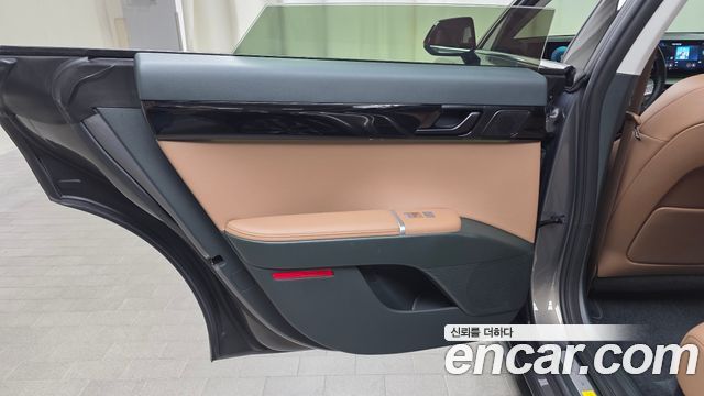 Hyundai Grandeur (GN7) 2,5 Gasoline 2WD Premium 2024 — фото 25