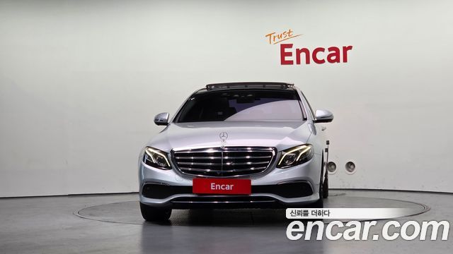 Mercedes-Benz E-Class (W213) E400 4MATIC Exclusive 2017 — фото 3