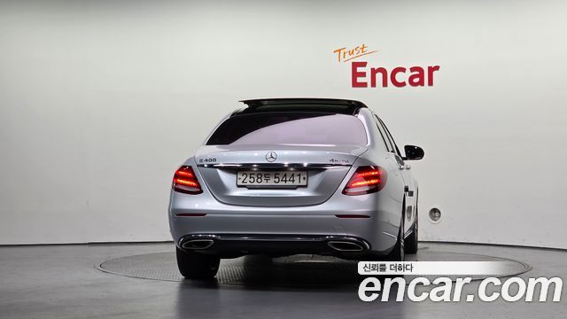 Mercedes-Benz E-Class (W213) E400 4MATIC Exclusive 2017 — фото 4