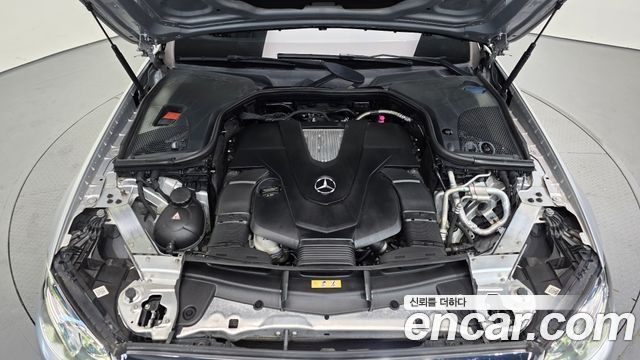 Mercedes-Benz E-Class (W213) E400 4MATIC Exclusive 2017 — фото 6