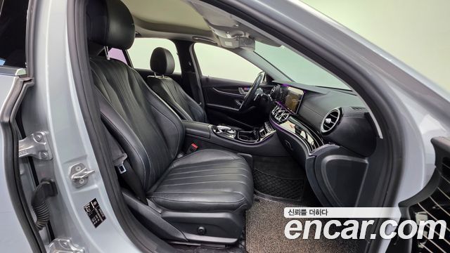 Mercedes-Benz E-Class (W213) E400 4MATIC Exclusive 2017 — фото 10