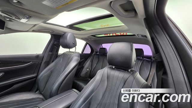 Mercedes-Benz E-Class (W213) E400 4MATIC Exclusive 2017 — фото 12