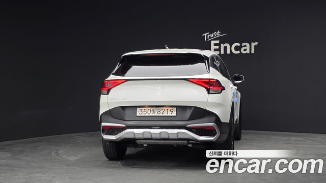 Kia Sportage (V) Gasoline 1.6 Turbo 2WD Prestige 2024 — фото 4
