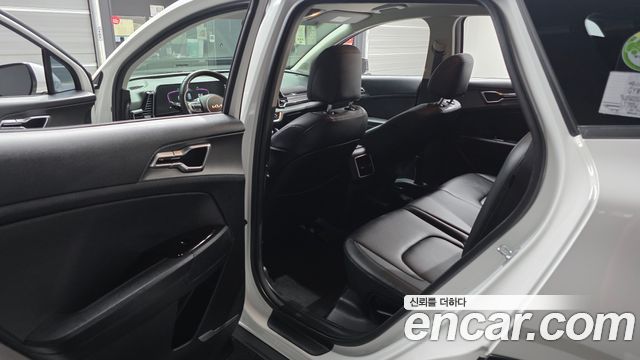 Kia Sportage (V) Gasoline 1.6 Turbo 2WD Prestige 2024 — фото 11