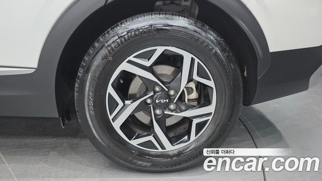 Kia Sportage (V) Gasoline 1.6 Turbo 2WD Prestige 2024 — фото 21