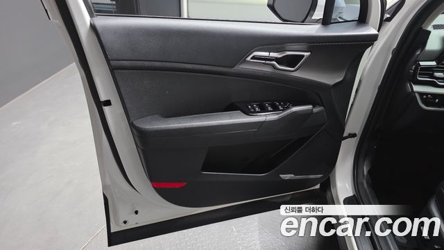 Kia Sportage (V) Gasoline 1.6 Turbo 2WD Prestige 2024 — фото 24